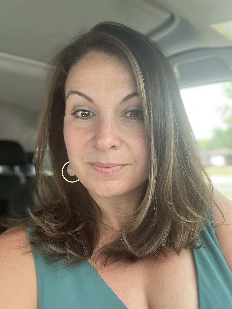 &nbsp;Laura M.&nbsp;